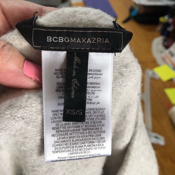 BCBGMAXAZRIA Masha Knit Kimono Merino Wool Blend Oversized V-Neck Sweater - XS - Picture 12 of 15